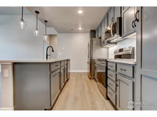 Photo #1: 1000001 Listing 