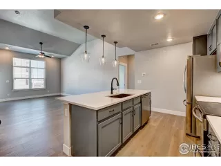 Photo #2: 1000001 Listing 