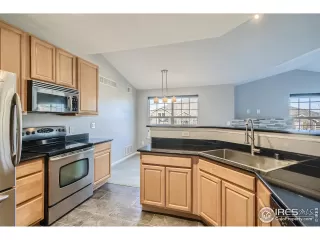 Photo #6: 1000015 Listing