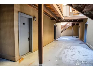 Photo #5: 1000108 Listing