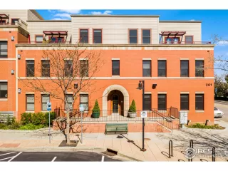 Photo #4: 1000154 Listing