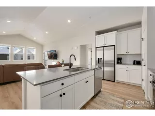 Photo #2: 1000174 Listing 