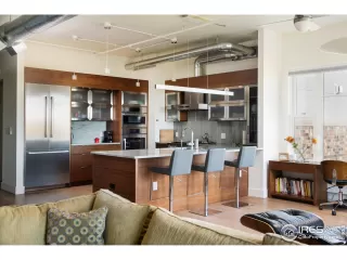 Photo #1: 1000175 Listing