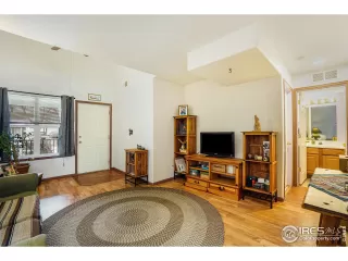 Photo #4: 1000211 Listing