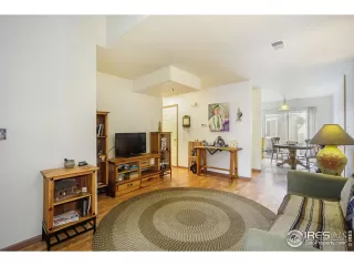 Photo #6: 1000211 Listing