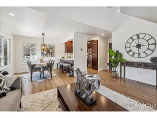 Photo #2: 1000222 Listing