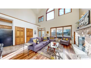 Photo #4: 1000271 Listing