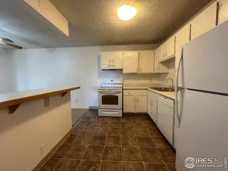 Photo #4: 1000455 Listing
