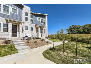 Photo #3: 1000523 Listing