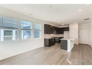 Photo #6: 1000527 Listing