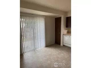 Photo #5: 1000535 Listing