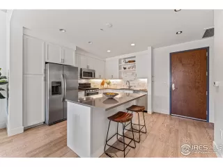 Photo #3: 1000693 Listing