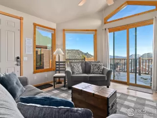 Photo #3: 1000724 Listing