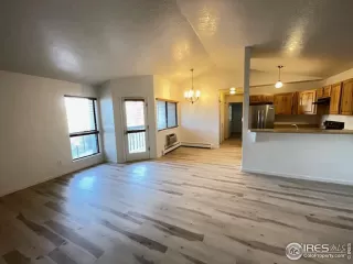 Photo #4: 1000865 Listing