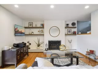 Photo #2: 1000973 Listing