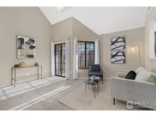 Photo #1: 1000977 Listing