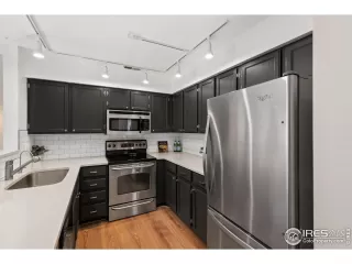 Photo #6: 1000977 Listing