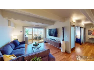 Photo #4: 1001035 Listing