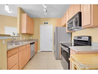 Photo #4: 1001103 Listing
