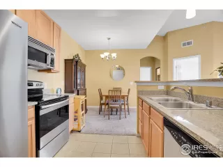 Photo #5: 1001103 Listing