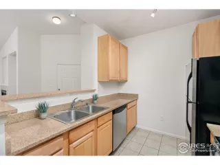 Photo #5: 1001130 Listing