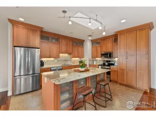 Photo #4: 1001153 Listing 