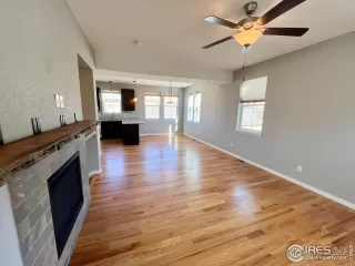 Photo #4: 1001178 Listing