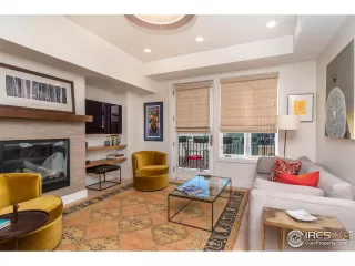 Photo #4: 1001183 Listing