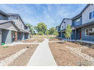 Photo #2: 1001186 Listing