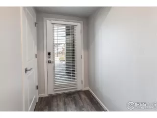 Photo #6: 1001189 Listing