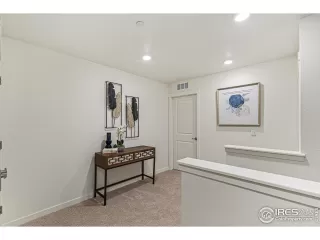 Photo #6: 1001194 Listing