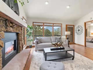 Photo #3: 1001223 Listing