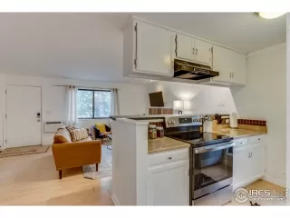 Photo #4: 1001227 Listing 