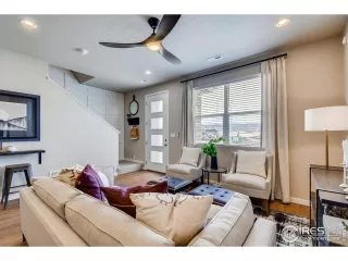 Photo #4: 1001234 Listing