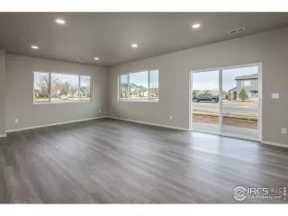 Photo #6: 1001235 Listing