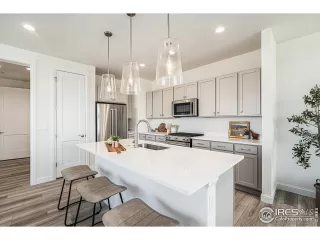 Photo #4: 1001243 Listing 