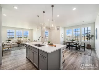 Photo #5: 1001243 Listing 