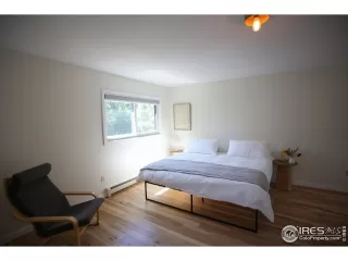 Photo #6: 1001274 Listing