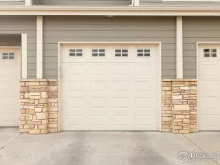 Photo #4: 1001372 Listing