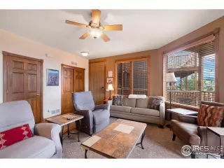 Photo #5: 1001438 Listing