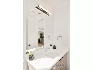 Photo #6: 1001448 Listing