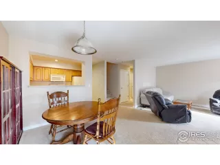 Photo #5: 1001457 Listing