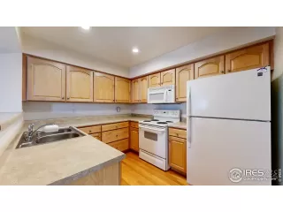 Photo #6: 1001457 Listing