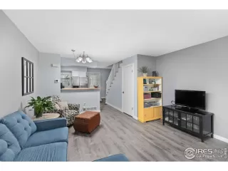 Photo #5: 1001519 Listing