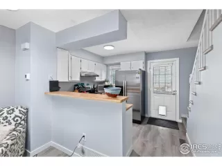 Photo #6: 1001519 Listing