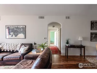 Photo #2: 1001568 Listing