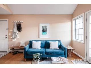 Photo #4: 1001579 Listing