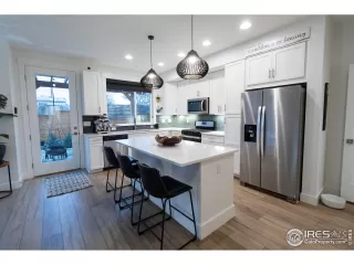 Photo #3: 1001589 Listing