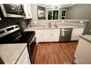 Photo #4: 1001591 Listing