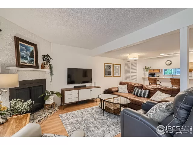 MLS: 1001594 Condo For Sale